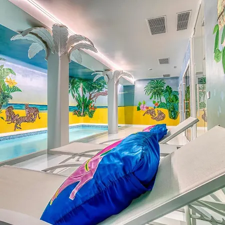 The Pink Elephant Hotel 3*