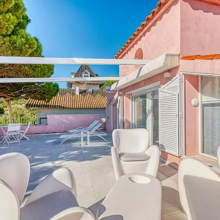 The Pink Elephant Hotel S'Agaro