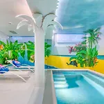 Hotel The Pink Elephant 3*
