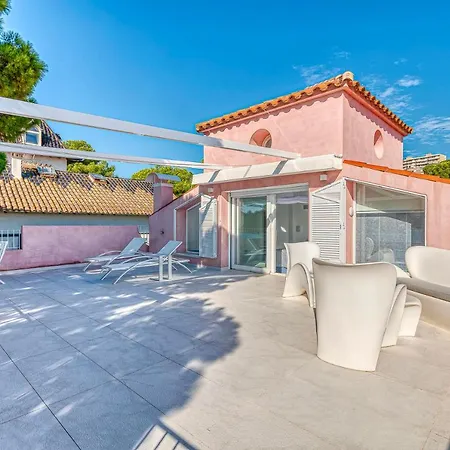 Hotell The Pink Elephant 3*